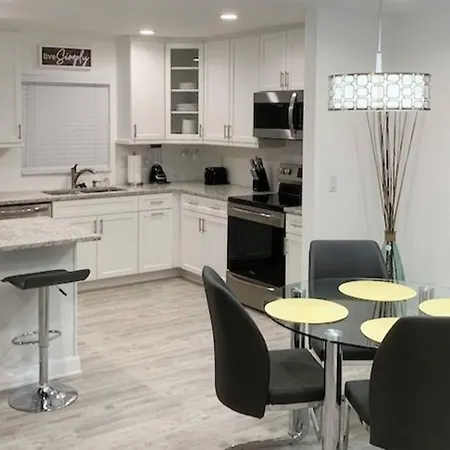Villa Bradenton Retreat